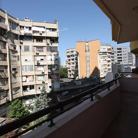 Alta Vista * טיראנה